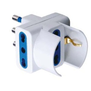 ADATTATORE TRIPLO USO 16A + T , 2 PRESE BIPASSO + 1 PRESA SCHOKO,CLASSE DI PROTEZIONE IP20