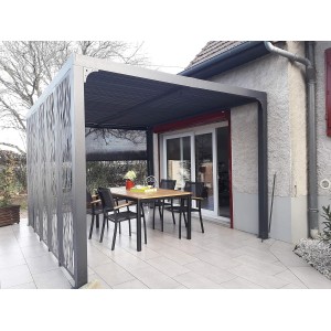Pergola Foresta gazebo bioclimatica in alluminio, apertura manuale, 240x300 completa di 1 tenda + 1 pannello