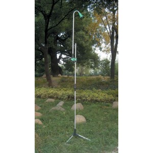 DOCCIA DA GIARDINO E PISCINA IN ALLUMINIO CON TREPPIEDI E RUBINETTO