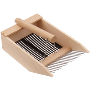 RACCOGLIBACCHE E MIRTILLI IN LEGNO CON DENTI A PETTINE IN FERRO -248002