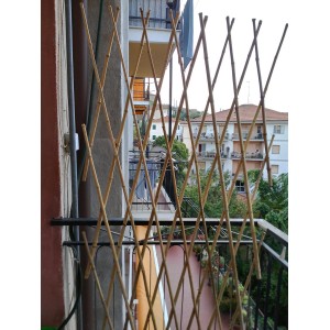TRALICCIO IN BAMBU' ESTENSIBILE PER RECINZIONE CM.180X240